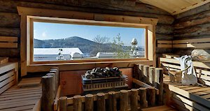 Saunieren mit ausblick auf die bayerischen Berge